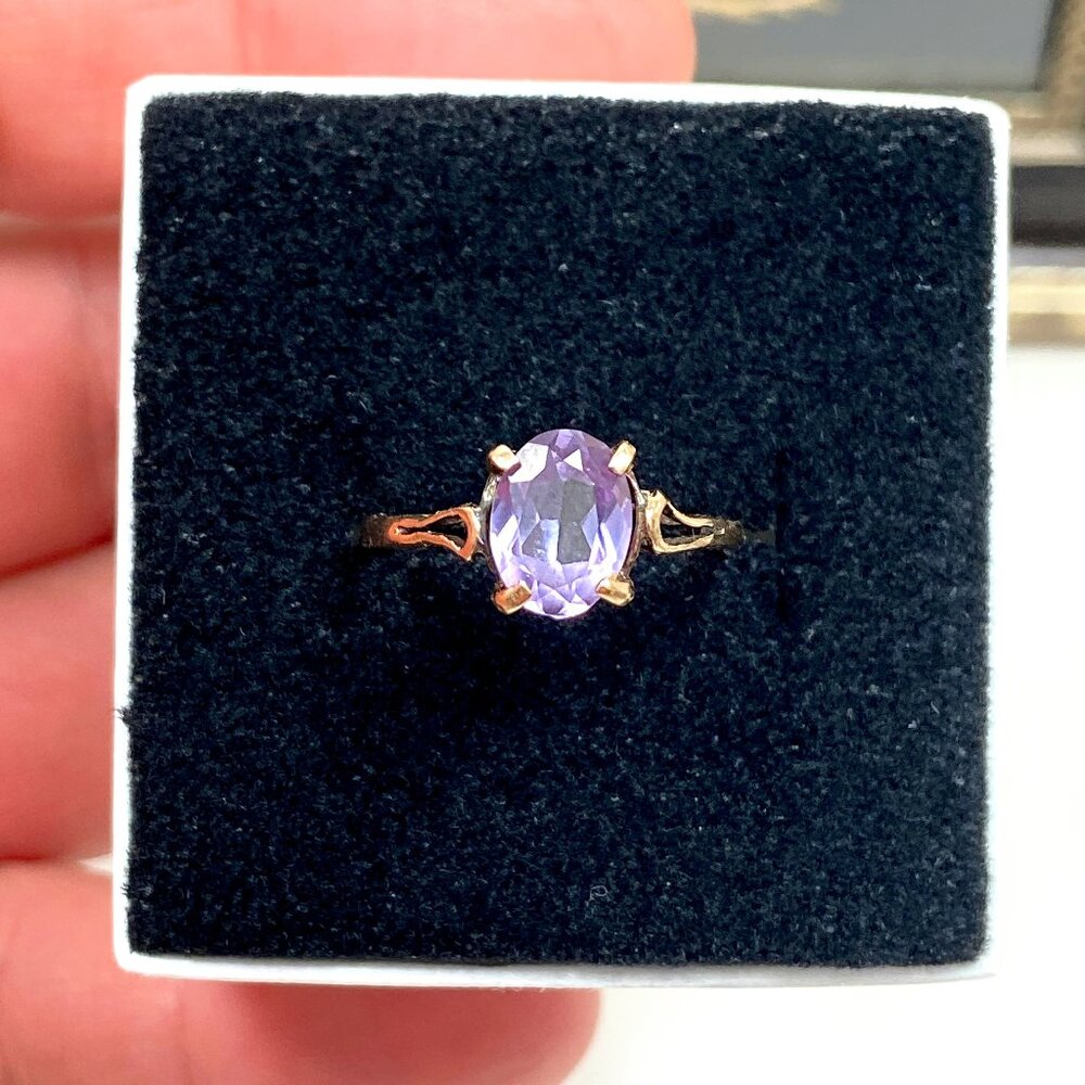 10k Solid Yellow Gold Vintage Genuine Color Changing Sapphire Estate Ring (size